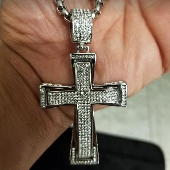 Men’s Large CZ Silver Cross Necklace - Picture 6 of 6
